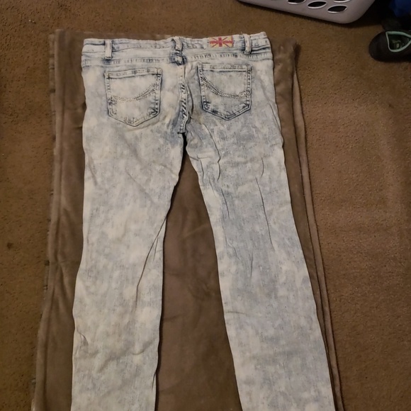 Pants - Picture 2 of 4